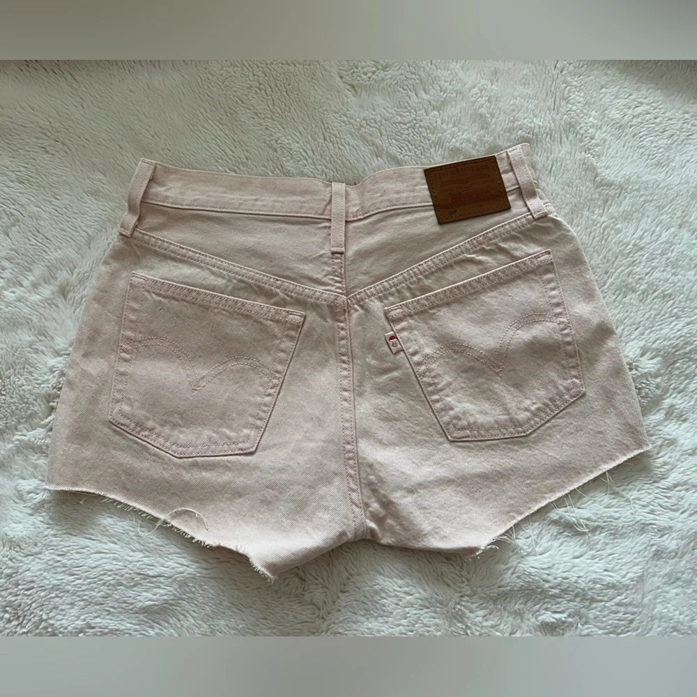 Levi’s 501 Women’s denim jean button fly pink jean shorts festival boho beach 28